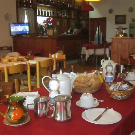 Pani Sebastiano Bed & Breakfast *